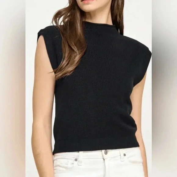 NWT Ellison wine mock neck padded power shoulder top size L - Picture 8 of 8